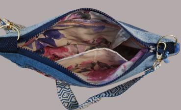 größere Handtasche Jeans Upcycling Jeanstasche Blumen